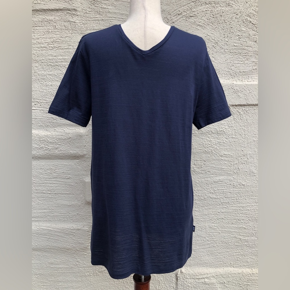Hugo Boss Tilson Regular Fit Mercerised Navy Short Sleeve V-Neck TShirt. Size- L
